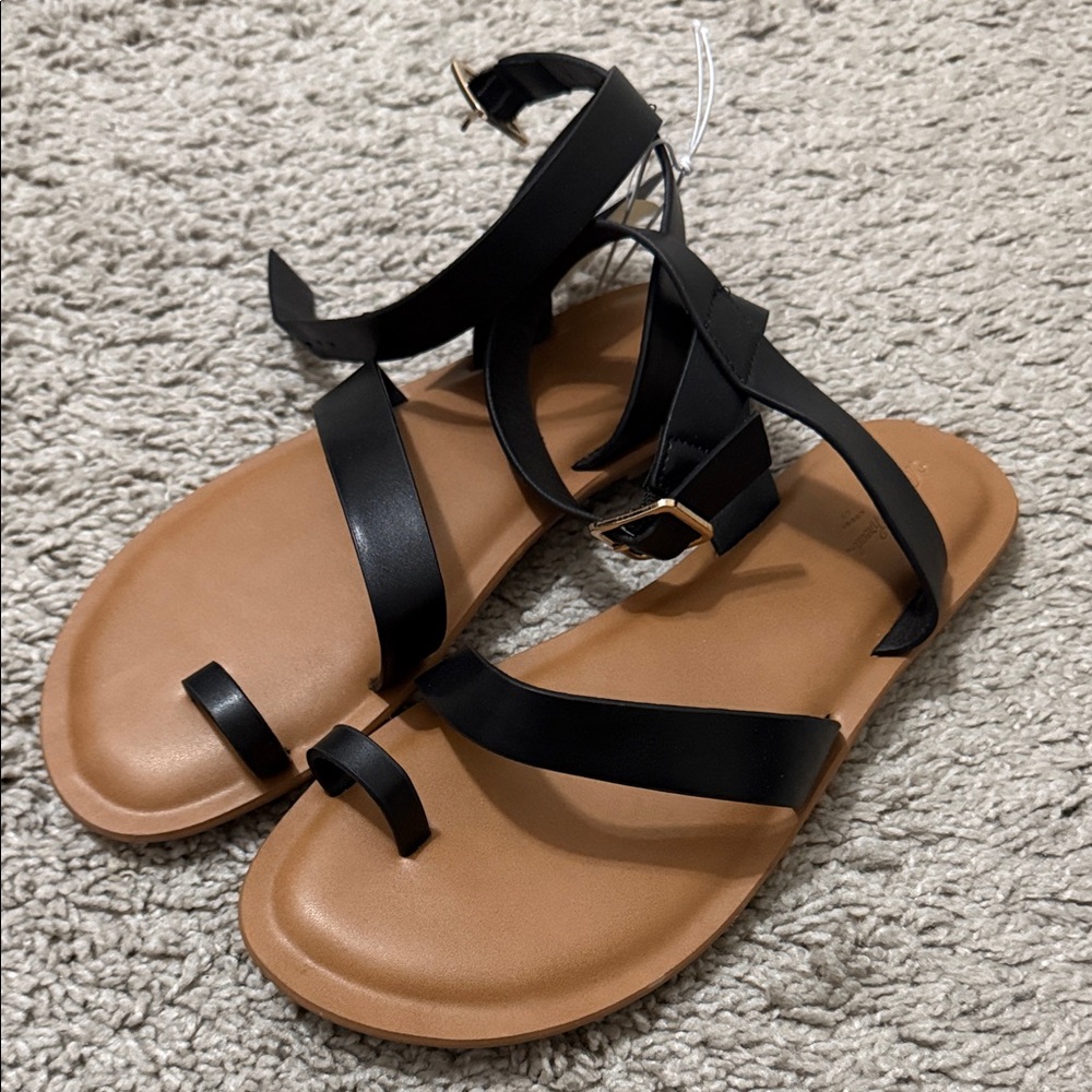New Vintage Threads Sandals Flats Black Strap Memory Foam Size 6